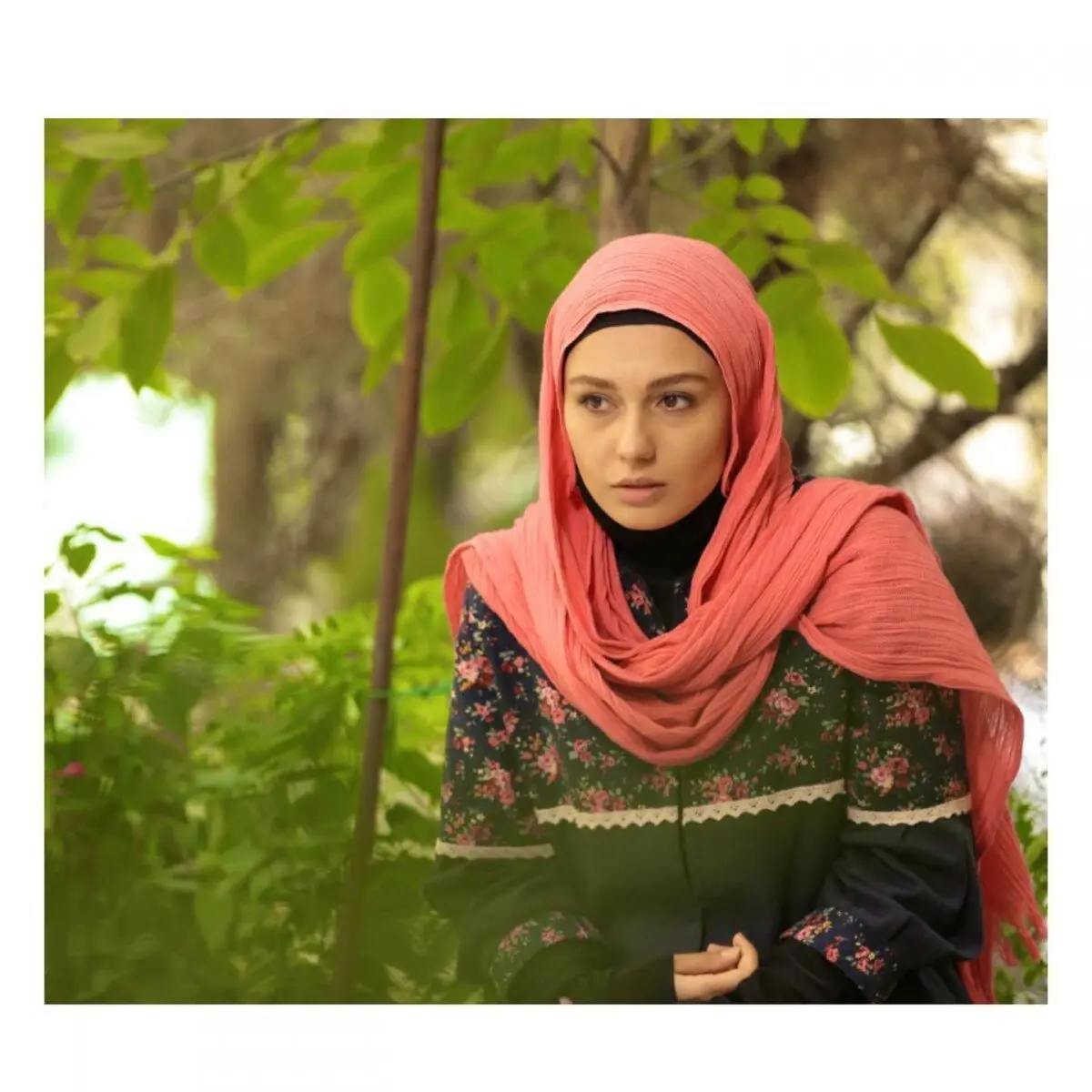بیوگرافی ونوس کانلی؛ از اصالت روس تا سریال بیگانه ای با من است!