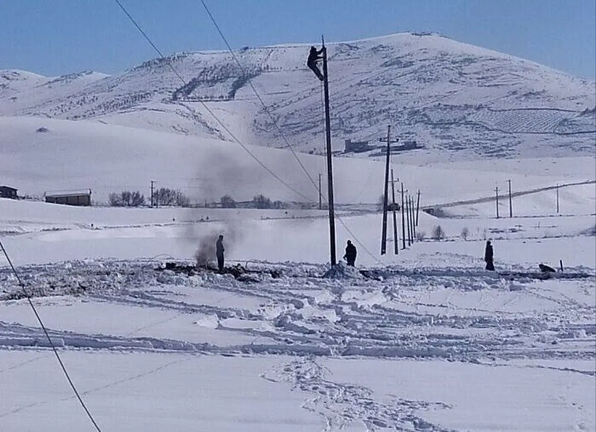 قطعی برق 150 روستای کردستان بر اثر بارش برف شدید و کولاک