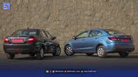 مردم مقابل خودروسازان