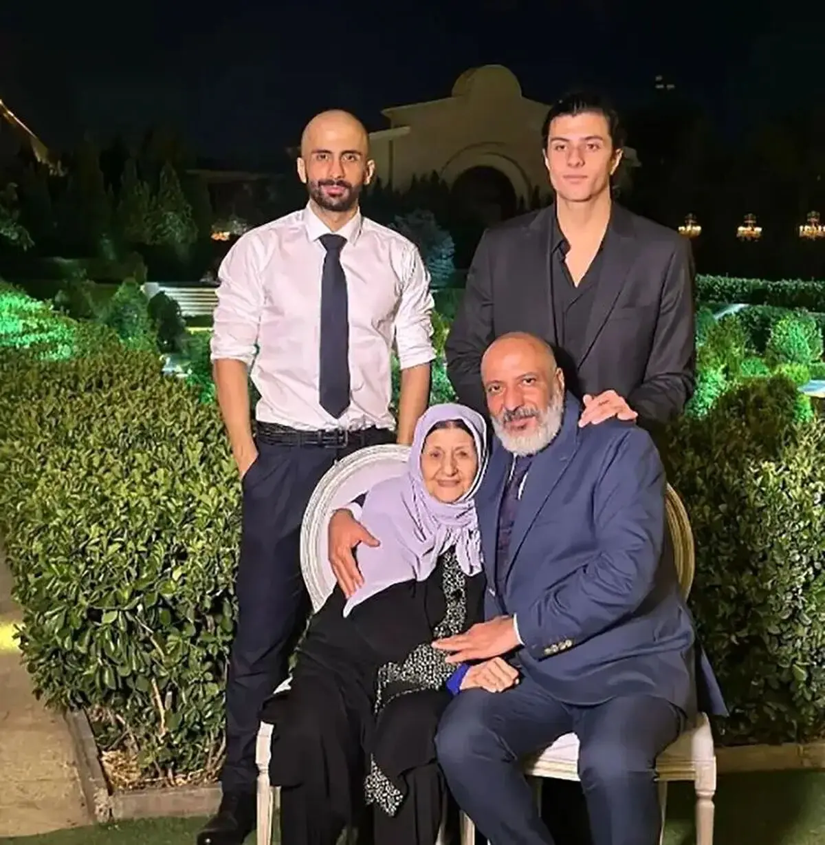 تصاویر/ رونمایی از امیر جعفری، همسر همای سریال پایتخت، از سه برادر و مادر خوش‌خنده‌اش