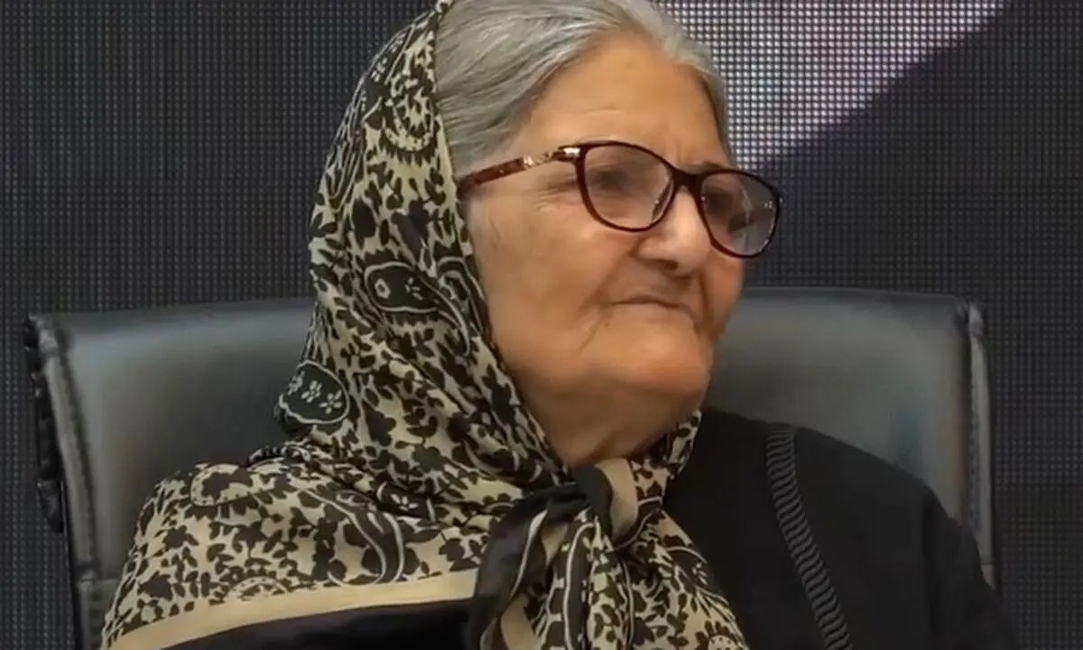نگاهی به خانه عزیز جان، مادر جواد عزتی در سریال «وحشی»/ انگار خونه از وسط دهه 60 اومده بیرون