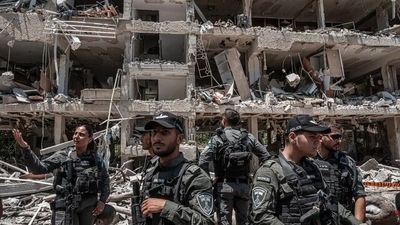 حتی یک وجب از خاک ما را نتوانستند بگیرند
