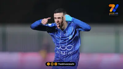 موعود بنیادی فر برای سوت پایان نیمه عجله داشت!