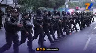 آشوب هواداران مکزیک مقابل هتل انگلیس