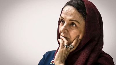 بیوگرافی نورا دختر زیبای گلاب آدینه