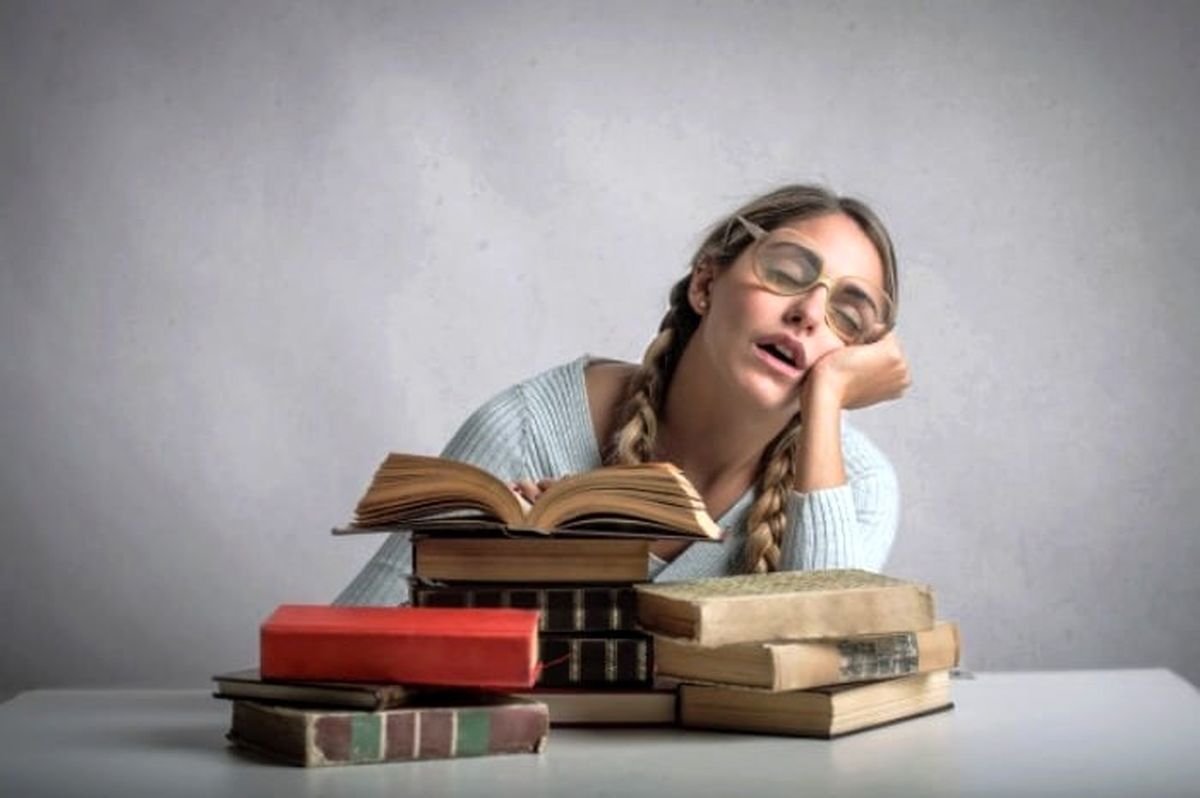 یک هیچِ آسوده‌ زیبای عذاب‌آور