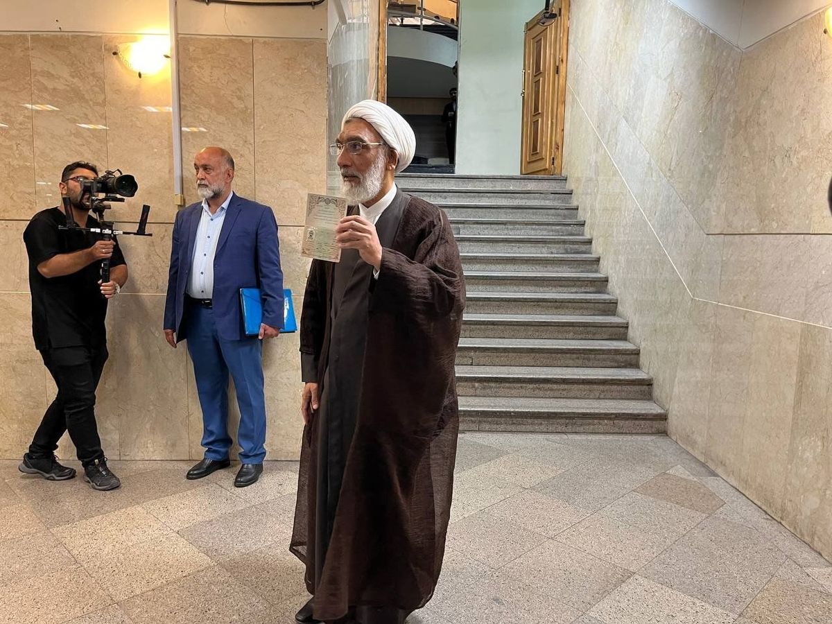 پوستر جنجالی از پورمحمدی با حضور ترامپ