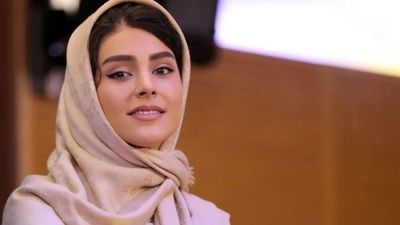 ژست‌های خاص هلیا امامی; ایده برای عکاسی 