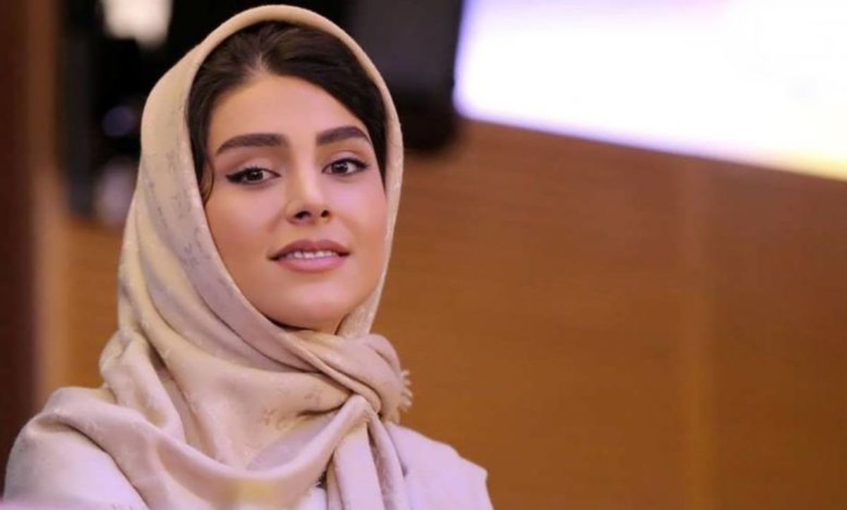تیپ شیک و چشم‌نواز لاله مرزبان با تم کرم و قهوه‌ای