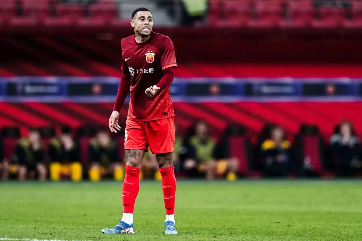 پرسپولیس به دنبال گوستاوو هنریکه ماشین گلزنی برزیلی / شاگرد سابق اوسمار  قرمز می پوشد؟