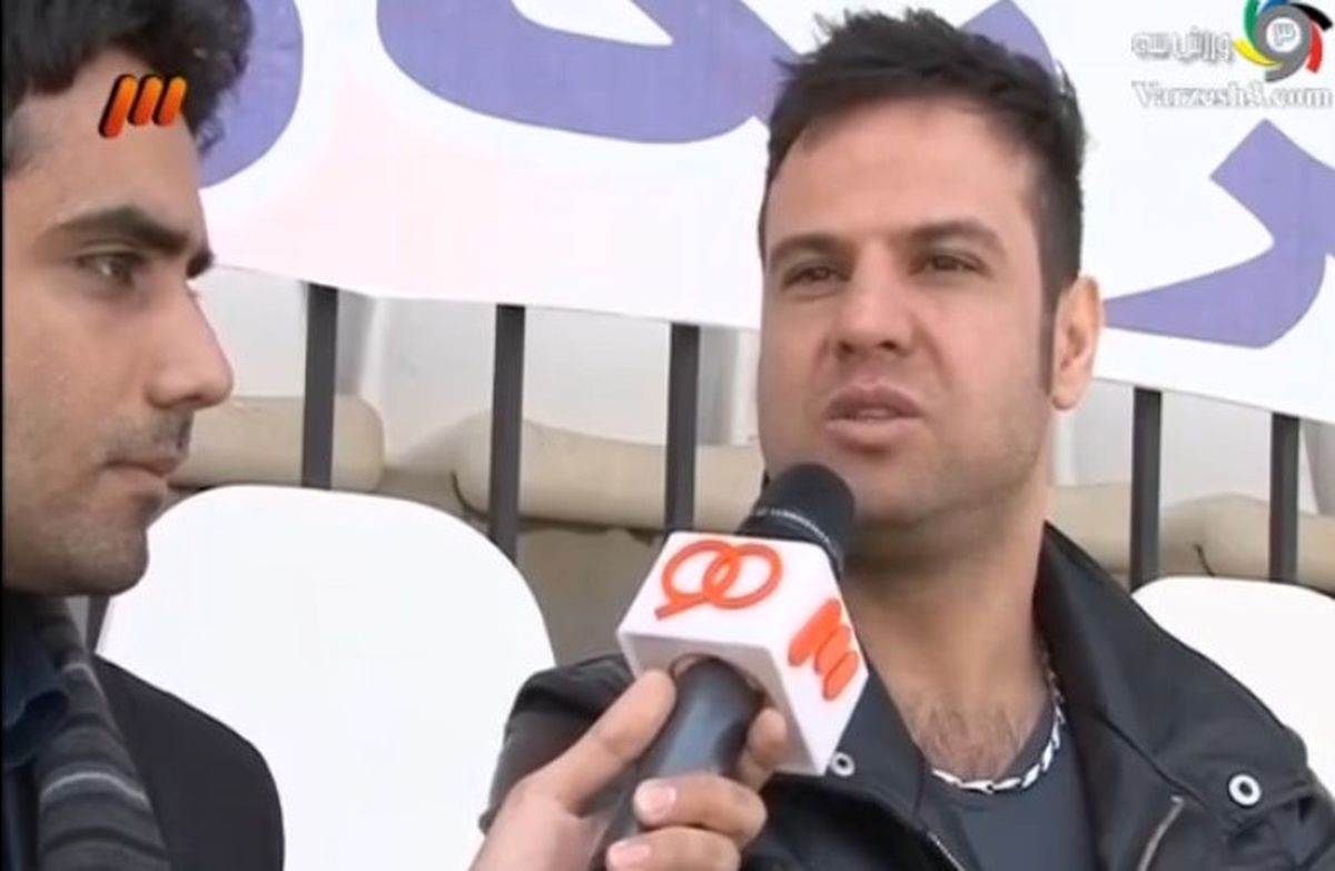 بنشین روی تیر دروازه و گذر عمر ببین