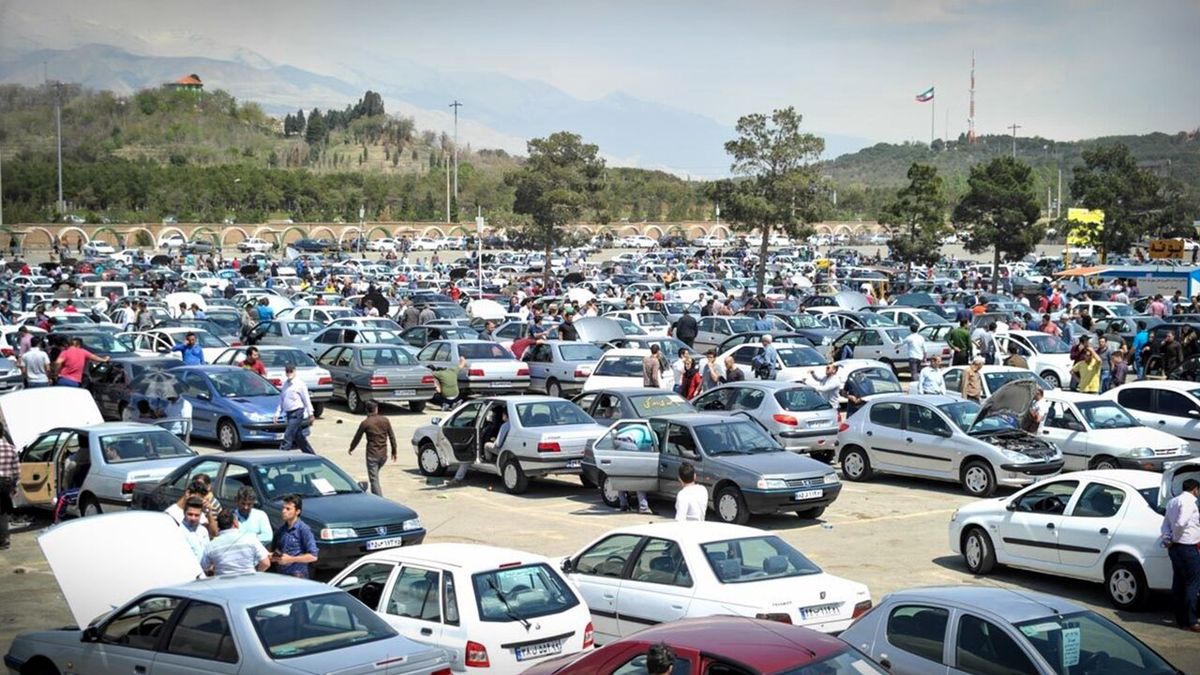 بررسی بازار خودرو؛ کاهش قیمتها در ۱۰ روز اول اسفند
