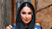 کافه‌گردی شیدا یوسفی با لباس‌های رنگارنگ و حال‌و‌هوای تابستانی