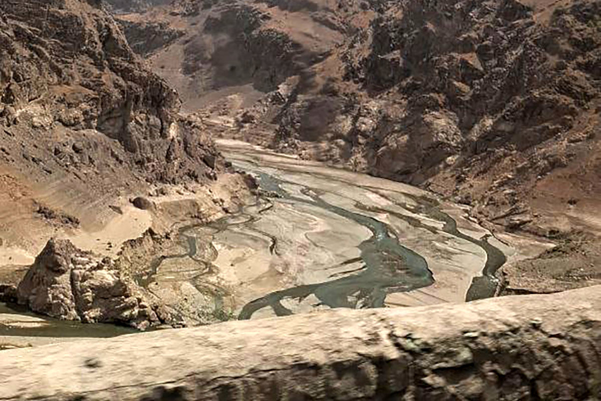 حجم ناچیز آب پشت سد امیرکبیر + عکس 