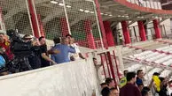خوشحالی حجت کریمی و هواداران تراکتور بعد از پیروزی مقابل پرسپولیس
