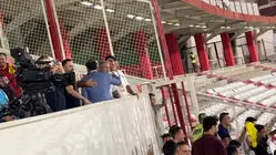 خوشحالی حجت کریمی و هواداران تراکتور بعد از پیروزی مقابل پرسپولیس
