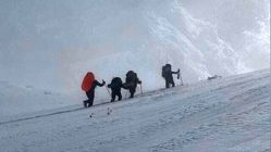 سقوط کوهنورد غیربومی از ارتفاعات «کوهنانی» شهرستان کوهدشت/ عملیات جستجو ادامه دارد