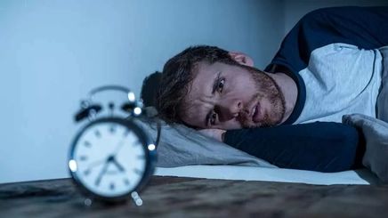 راه‌های مقابله با کم‌ خوابی+ عوارض کم خوابی