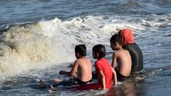 خطر بیابانی شدن سواحل دریای خزر با پس روی دریا