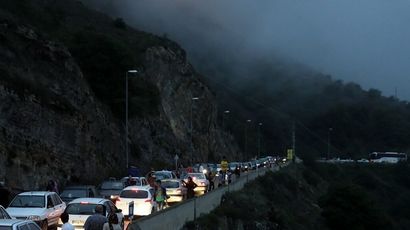 انسداد ۲۴ ساعته محور کندوان به علت عبور احشام