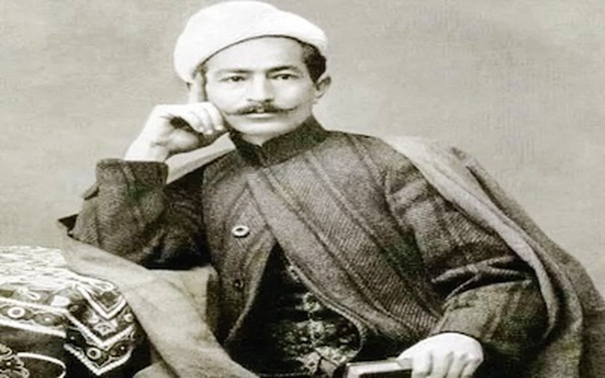سد بزرگ شعرا در برابر عارف