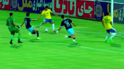 خلاصه بازی صنعت نفت آبادان 2 - پیکان 0
