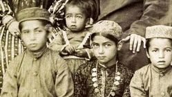 سفر به عصر قاجار؛ از «عکس یادگاری دختران ارمنی» تا «خانوادۀ زرتشتی و سماورشان»