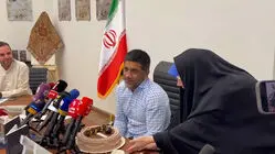 جشن تولد علیرضا دبیر در فدراسیون کشتی