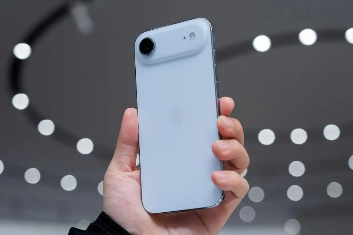 برسی دوربین آیفون ایر، در رتبه‌بندی دوربین گوشی‌ها چهل‌و‌یکم شد