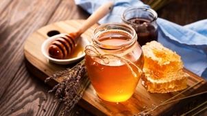 خاصیت‌های شگفت‌انگیز عسل که کمتر کسی درباره‌اش می‌داند