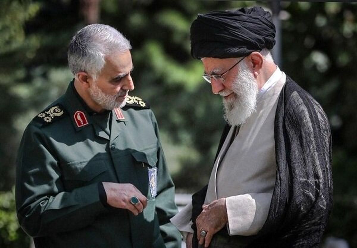 عکس| سفر در زمان؛ «سردار سلیمانی و ابومهدی مهندس» در بین الحرمین؛ دهه 90