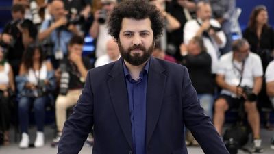 خفه شو جنجالی شد! درگیری هادی چوپان با کارگردانان جشنواره کن جعفر پناهی و سعید روستایی