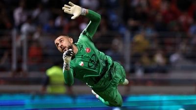 نیازمند یا گندوز؛ کدام دروازه‌بان بهتری برای پرسپولیس است