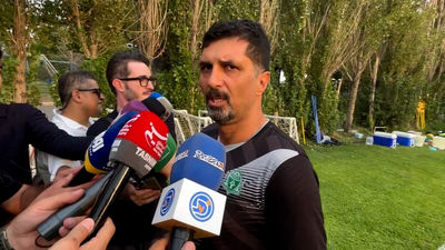 مجتبی حسینی: هیچ جای دنیا 10 دقیقه را برای VAR هدر نمی‌دهند