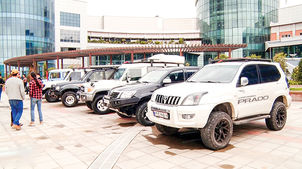 خودروهای اوراقی دبی 20 برابر قیمت مدل صفر در ایران معامله می‌شود!