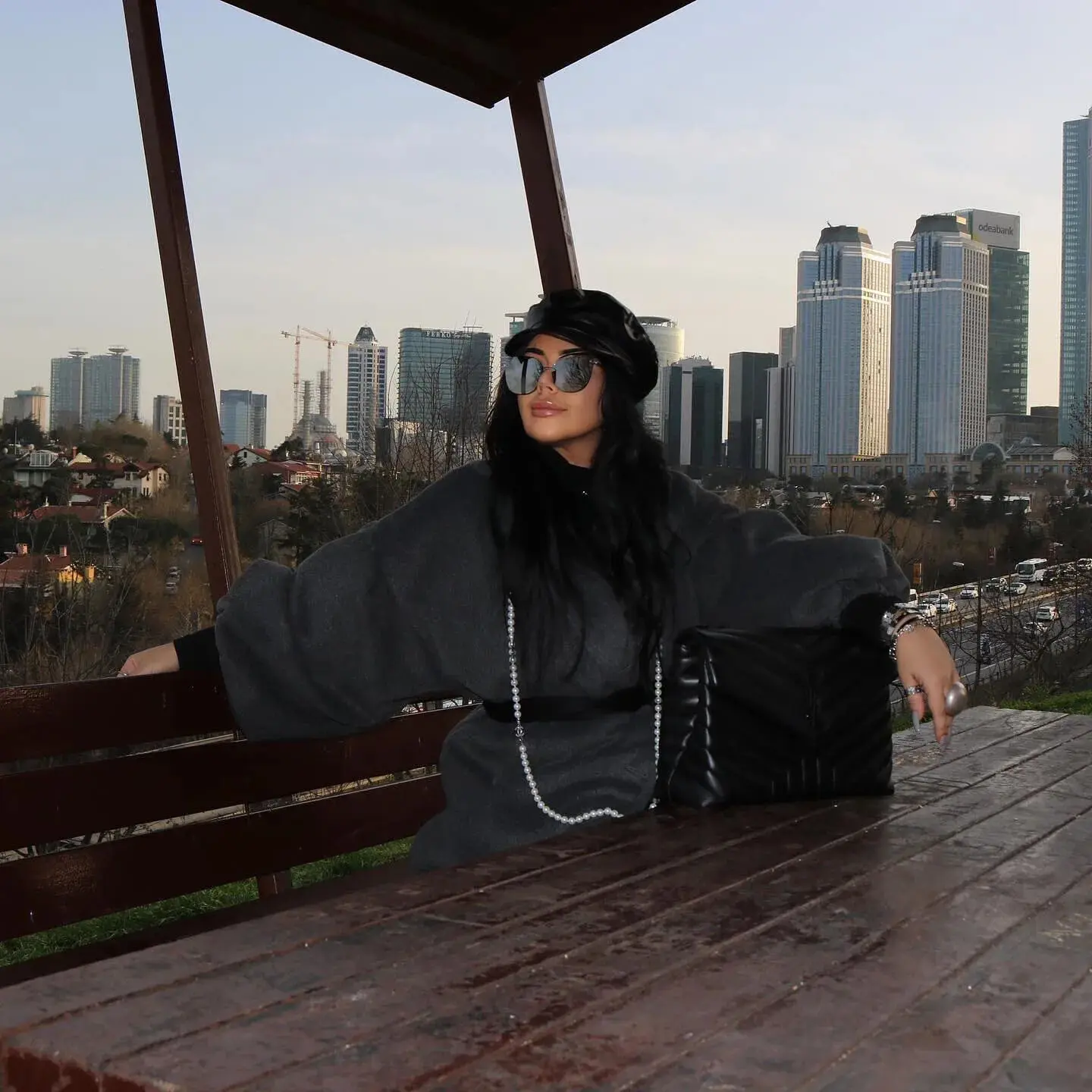 مینا نامداری چهره اینستاگرامی