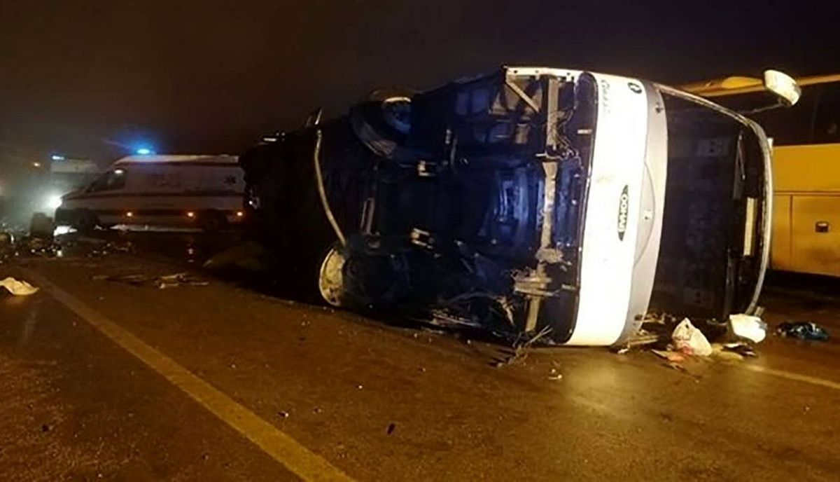 واژگونی اتوبوس حامل دانشآموزان در کرمان