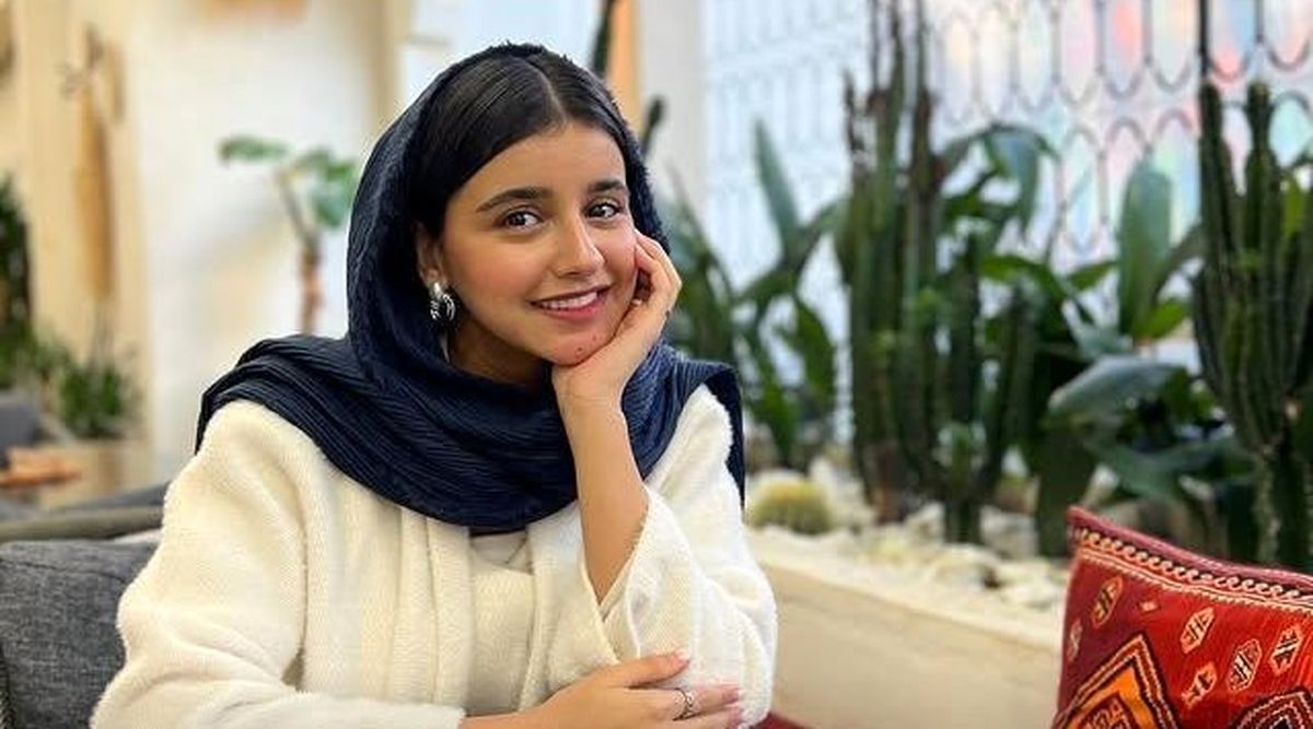 بیوگرافی سارا بلاگر معروف + زندگی شخصی و عکسها