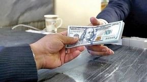 پیش‌بینی مهم همتی از قیمت دلار در هفته جاری؛ سقوط یا صعود قیمت‌ها؟