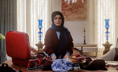 لباسها در بامداد خمار