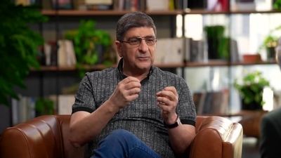 پرفروش‌ترین کتاب در سال ١۴٠٣؛ از بیگانه آلبر کامو تا ایکیگای هکتور گارسیا