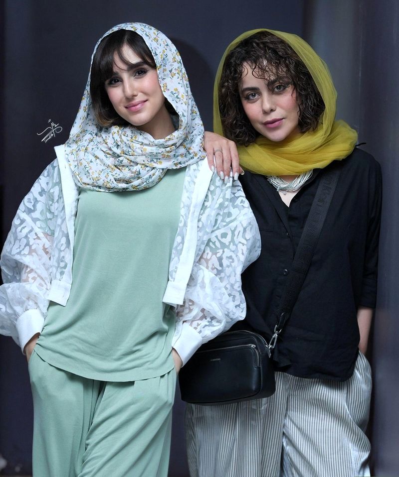  نگار نیکدل و الهام اخوان