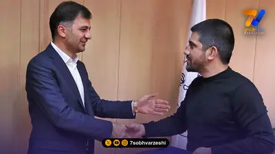 حجت کریمی: بدون حضور بیرانوند برای او دفترچه صادر کردند