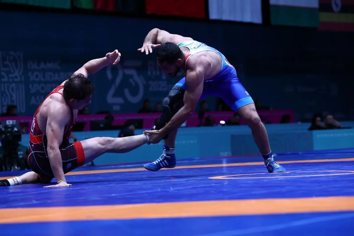 امیر علی آذرپیرا سومین فینالیست کشتی آزاد 