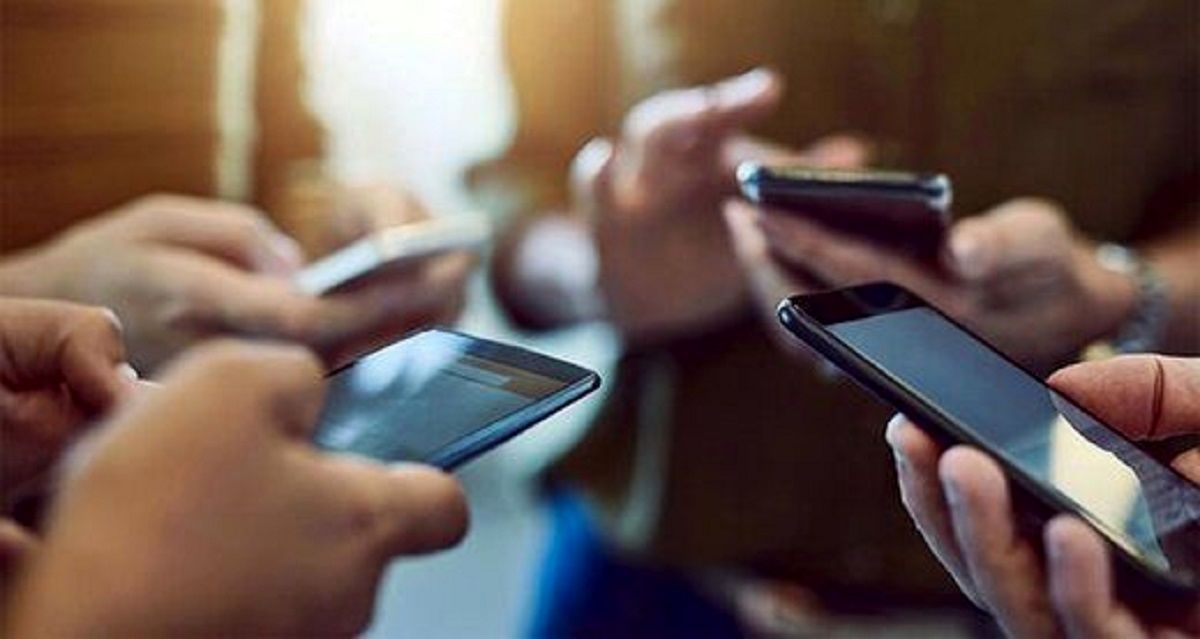 ممنوعیت استفاده از تجهیزات ارتباطی و مخابراتی برای مسئولان