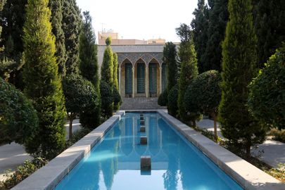یادگار حکمت و عرفان در قلب اصفهان؛ نگاهی به زندگی صائب تبریزی و آرامگاه او