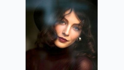 حمیرا ریاضی در خانه‌ای رویایی؛ سوپرایز عاشقانه علی اوسیوند دل همه را بُرد + فیلم