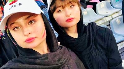 سارا و نیکا فرقانی به ایران برگشتند+ عکس 