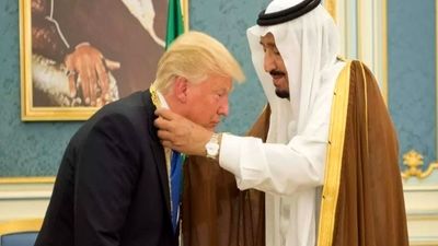 توهین زشت ترامپ به سنت قدیمی عربستانی ها + ویدیو
