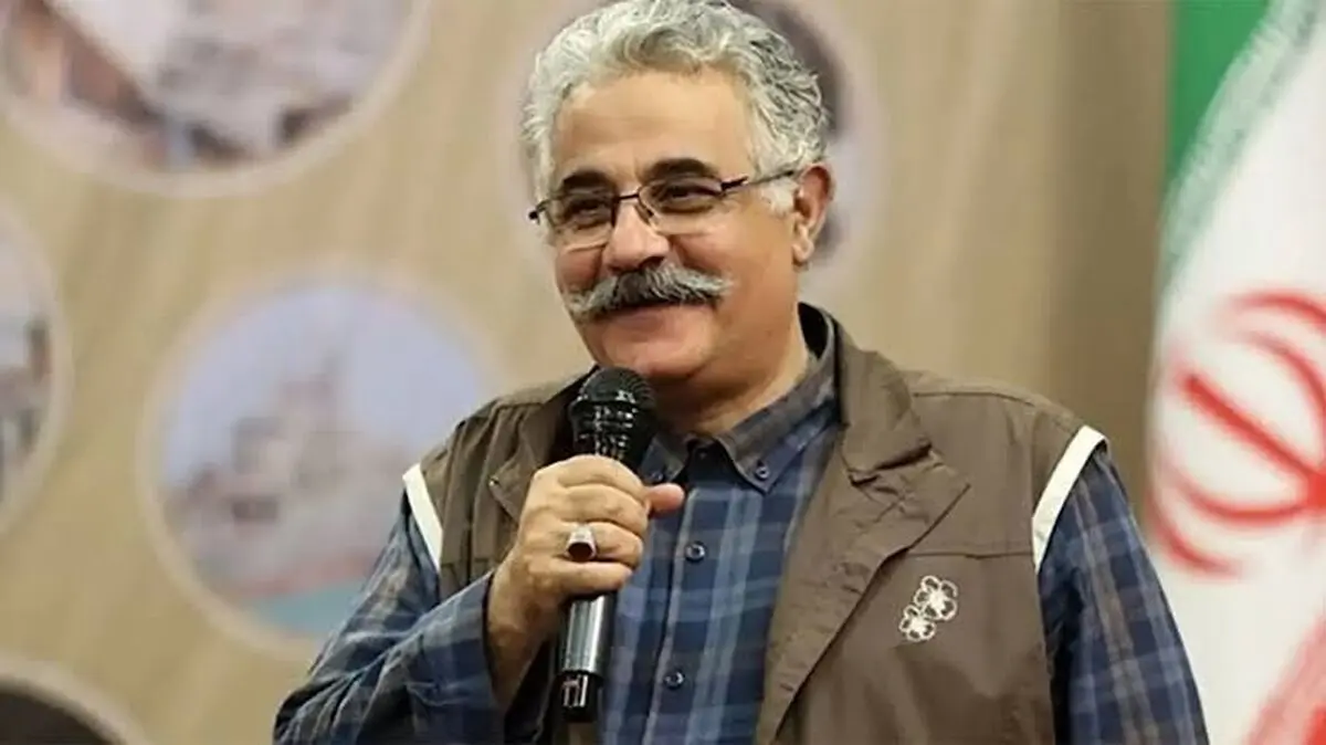 نگاهی به دکوراسیون خانه قدیمی اقبال واحدی، مروری بر بیوگرافی